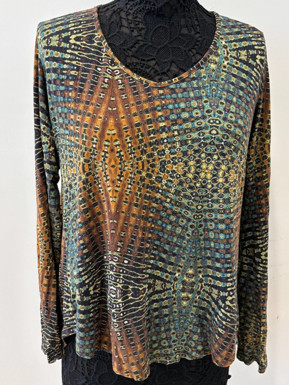 Salaam kaleidoscopic geometric-patterned bell-sleeve knit top, XL
